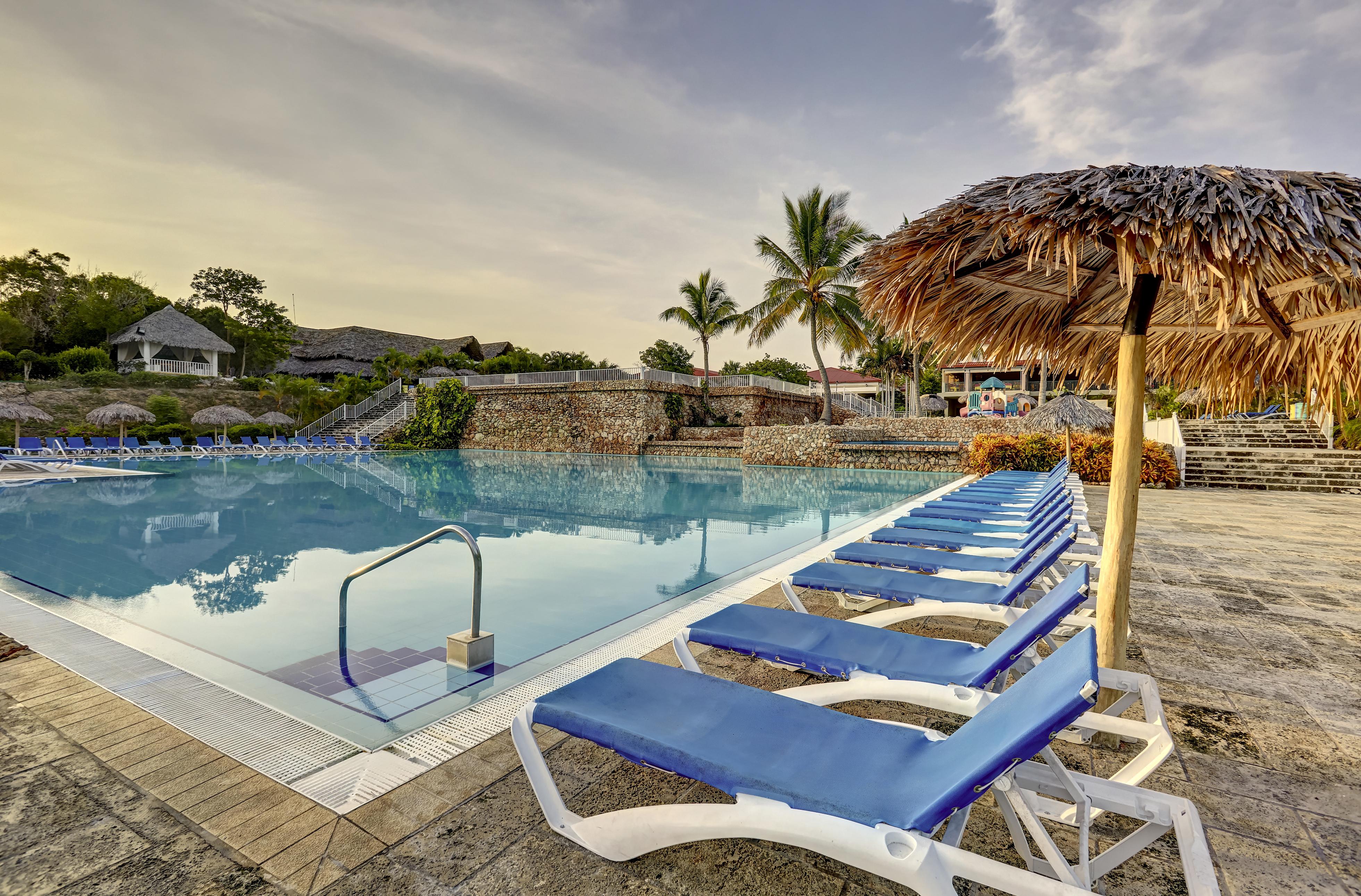 Hotel Holguin (Adults Only) Playa Yuraguanal Exterior photo